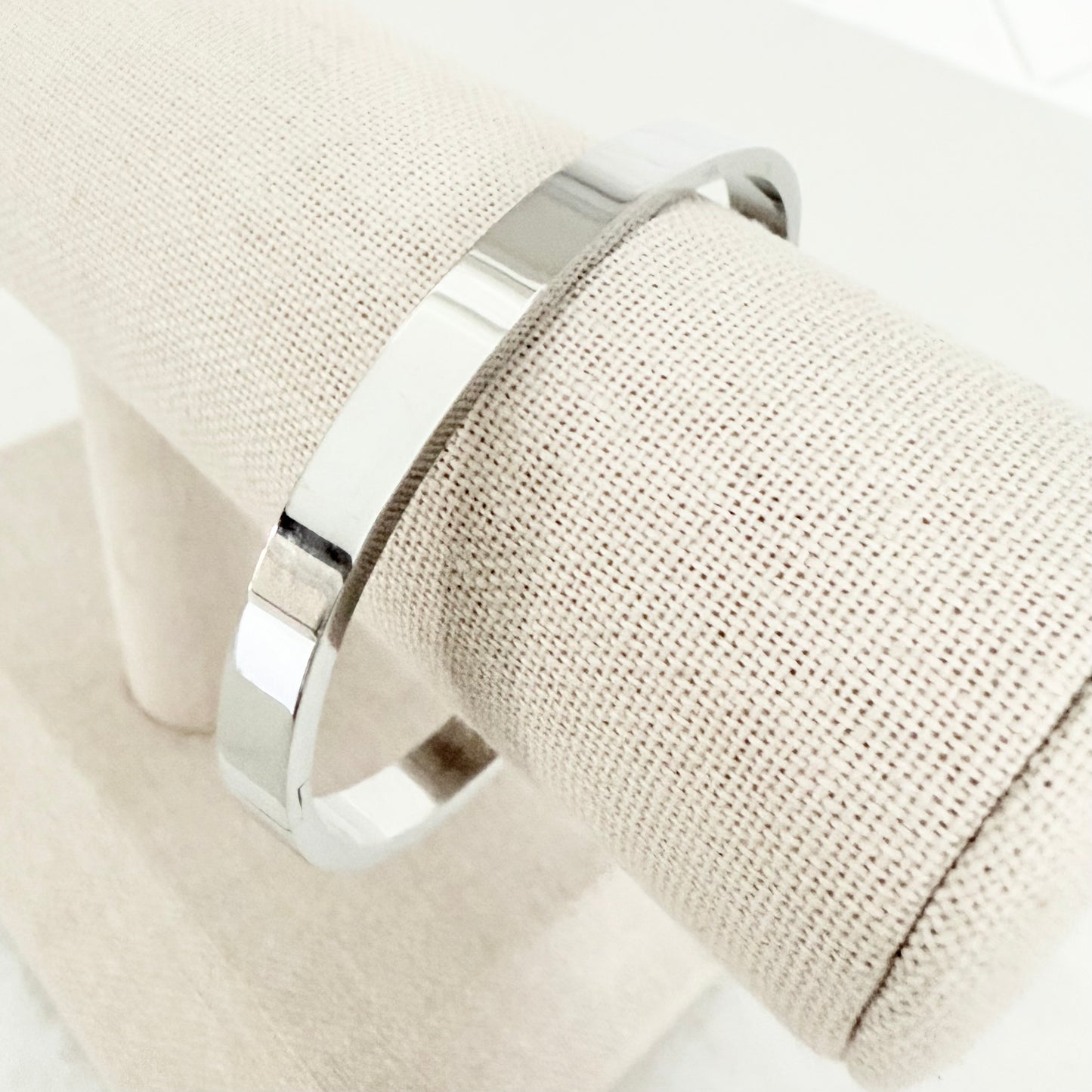 Silver San Clarita Bangle