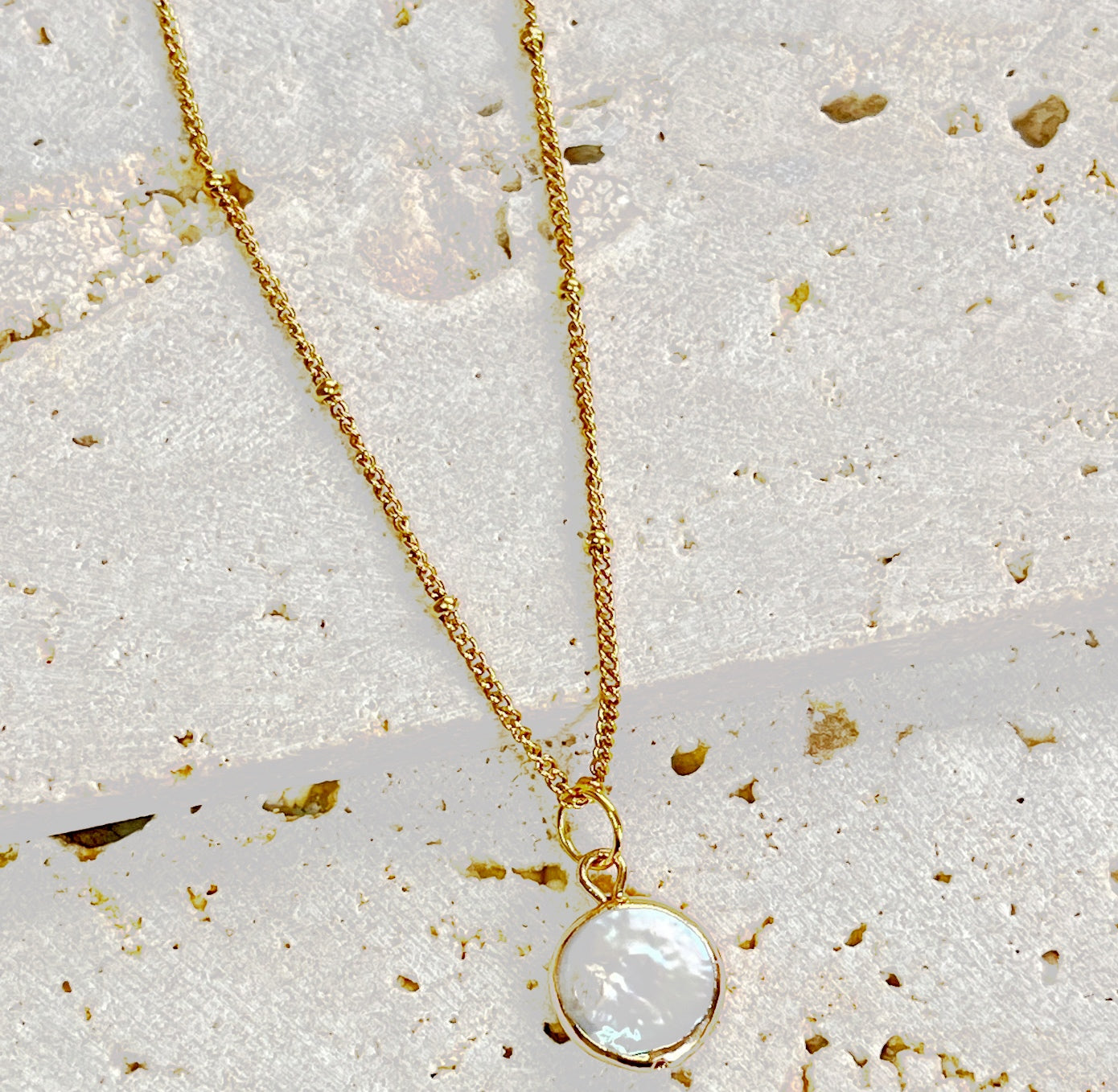 Gold Incased Mother of Pearl Pendant Necklace