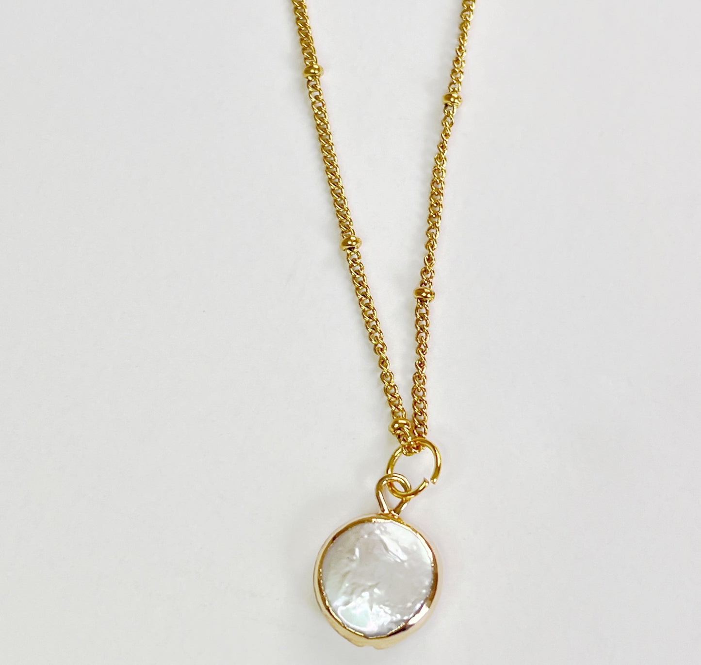 Gold Incased Mother of Pearl Pendant Necklace