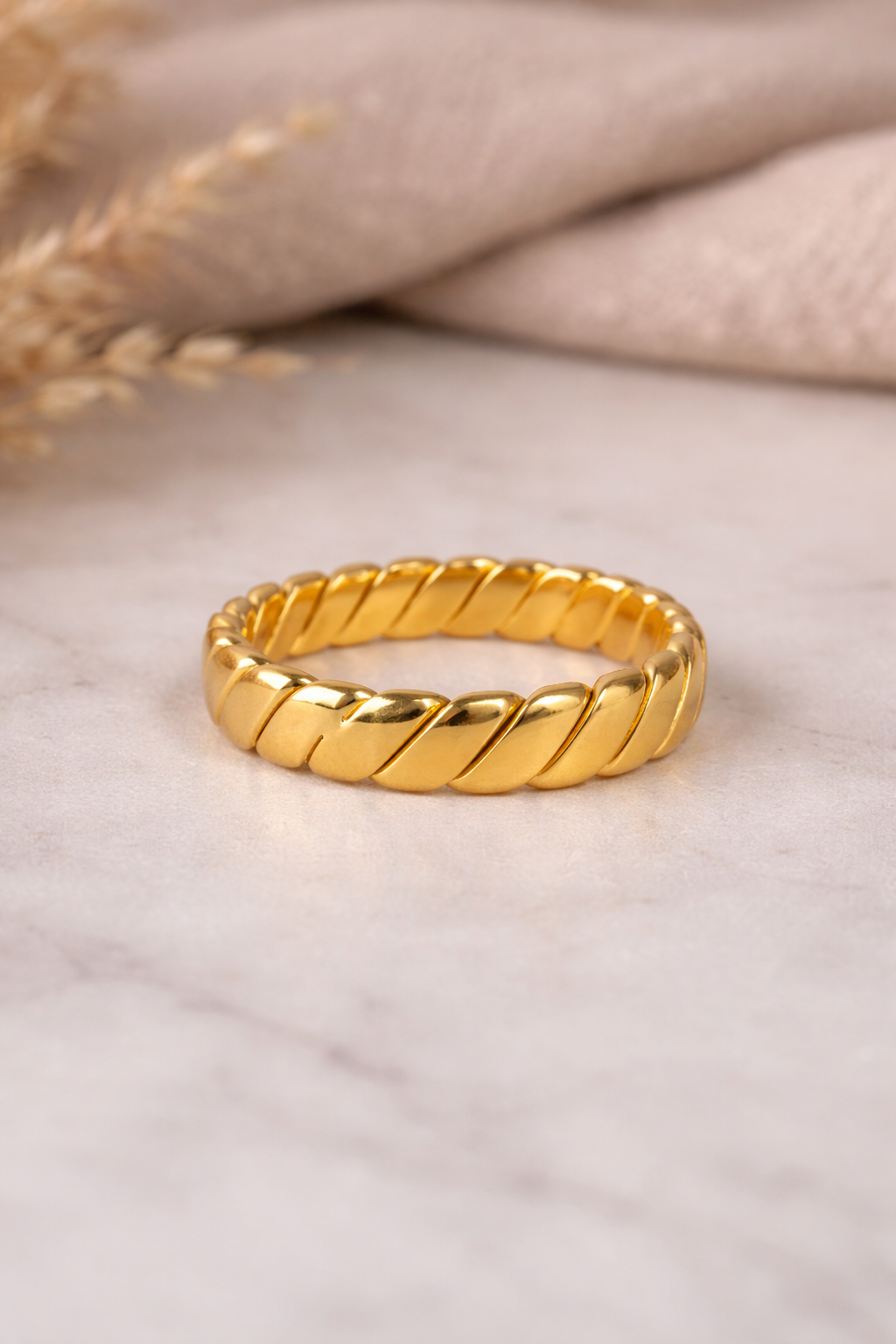 Twisted Fait Band