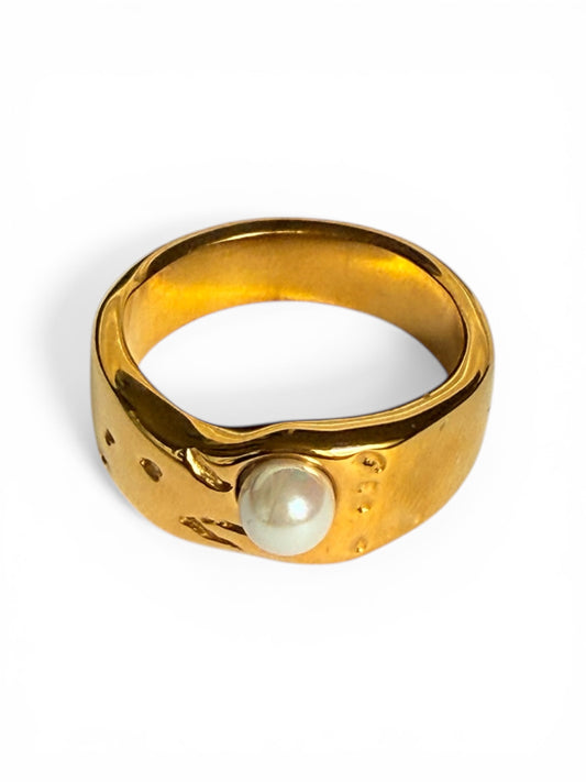Pearl Band Ring