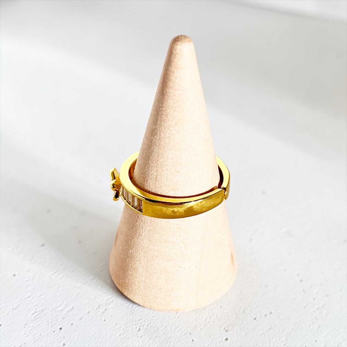 Cecillia Ring