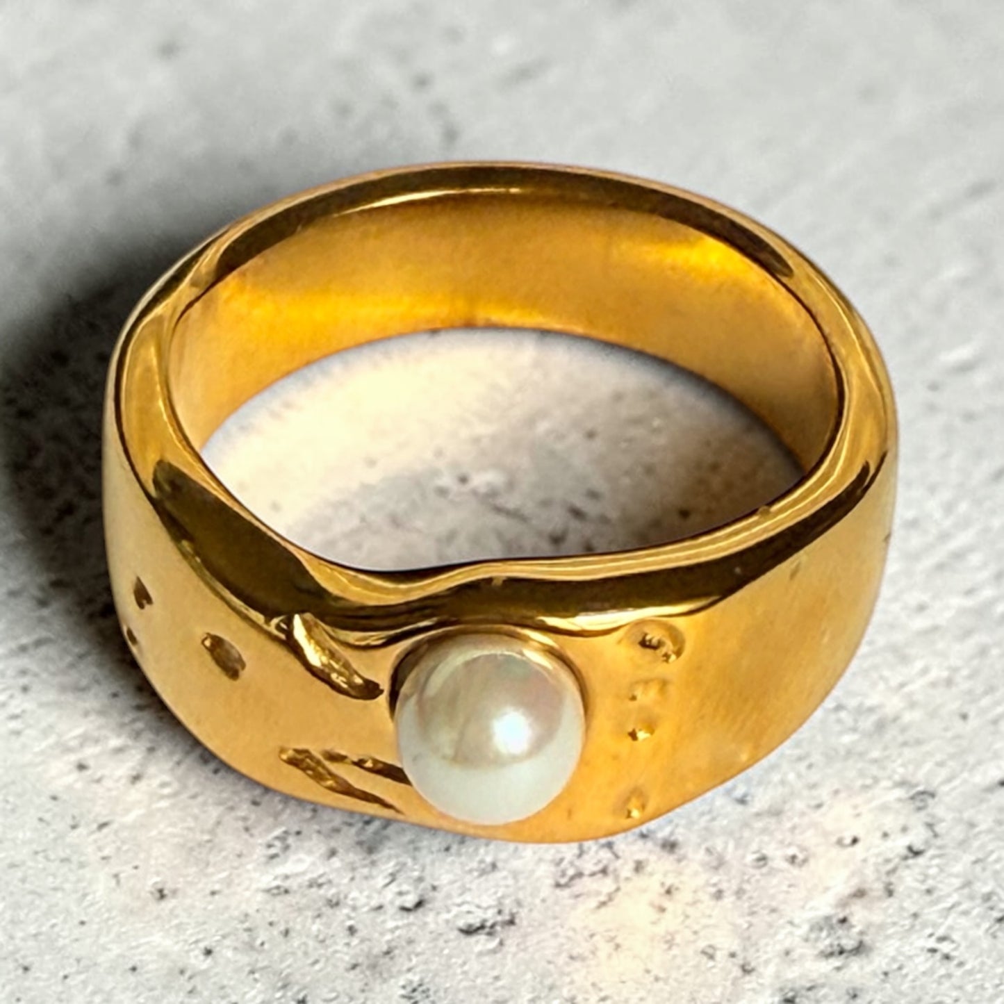 Pearl Band Ring