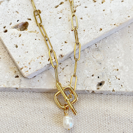 Chain link pearl drop necklace